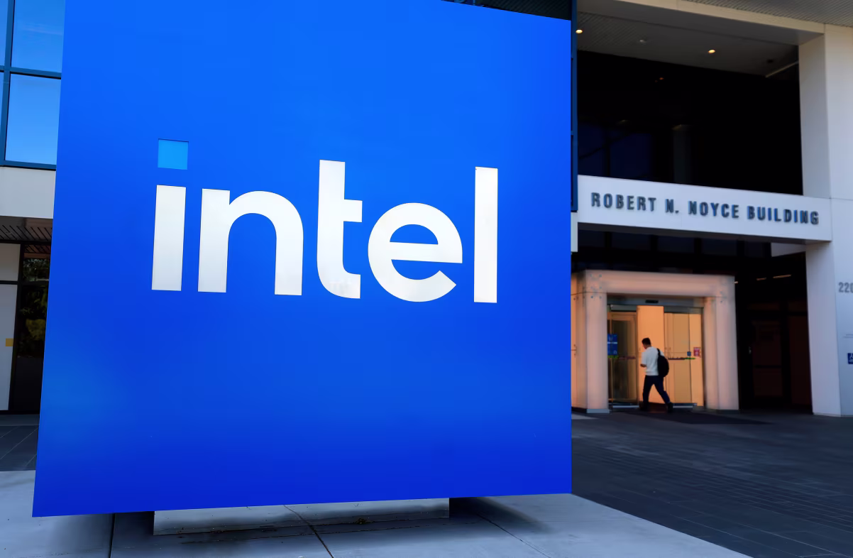 Intel AI comeback at CES 2026